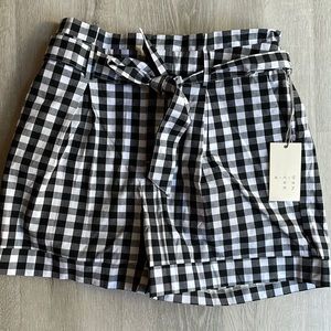 Black and white gingham shorts!